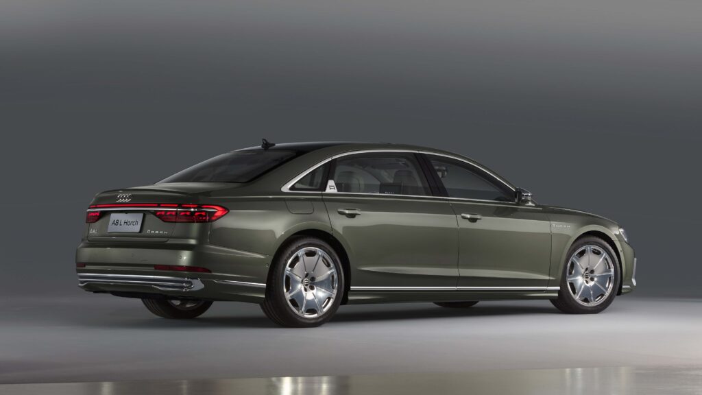 AUDI A8 